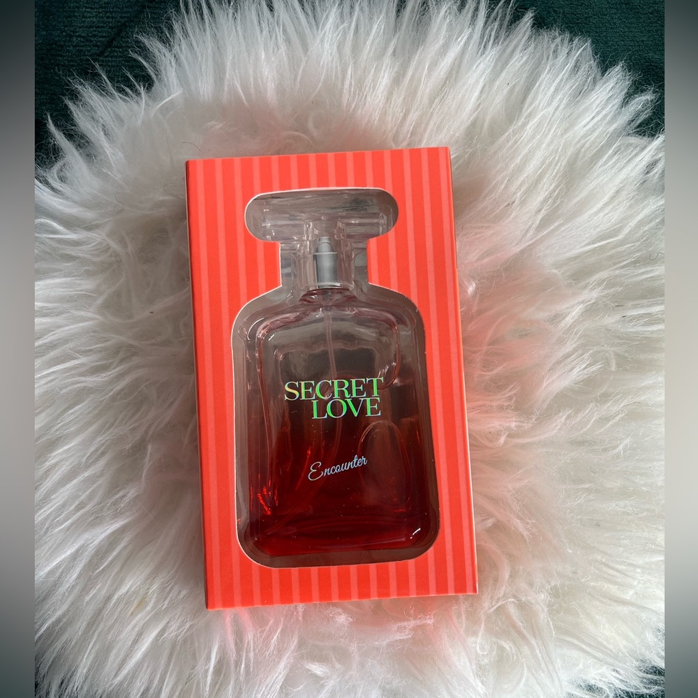 Woman perfume